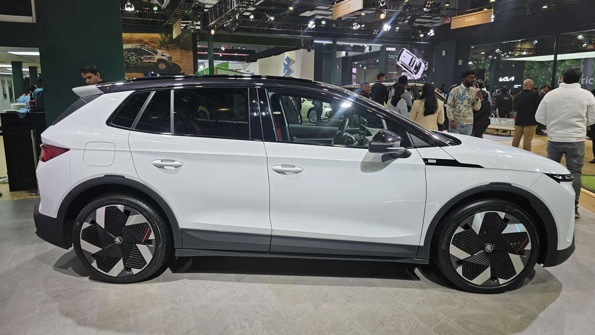 Skoda Elroq Right Side View