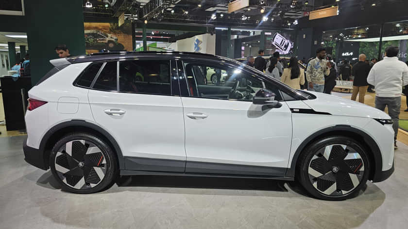 Skoda Elroq Right Side View Skoda Elroq Right Side View