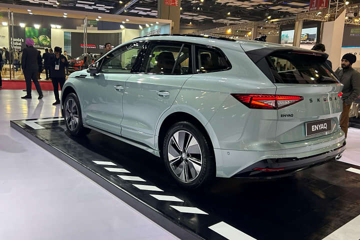 Skoda Enyaq iV Rear Profile