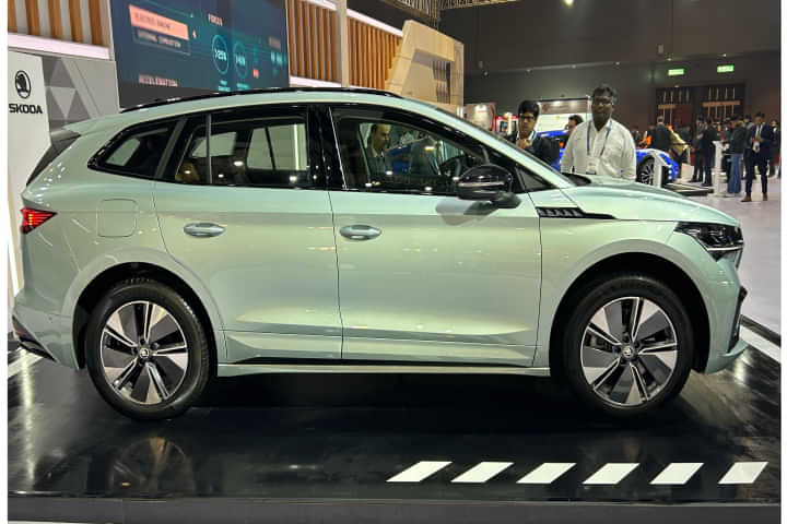 Skoda Enyaq iV Side Profile Skoda Enyaq iV Side Profile