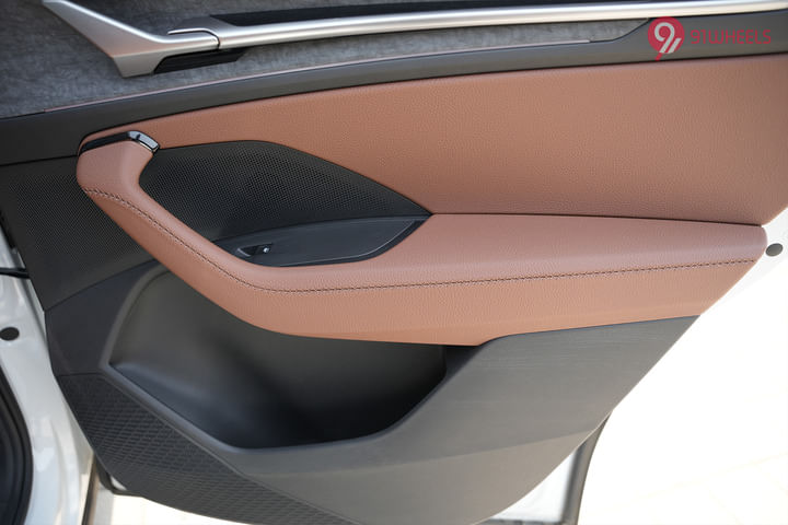 Skoda Kodiaq Driver Side Front Door Pad