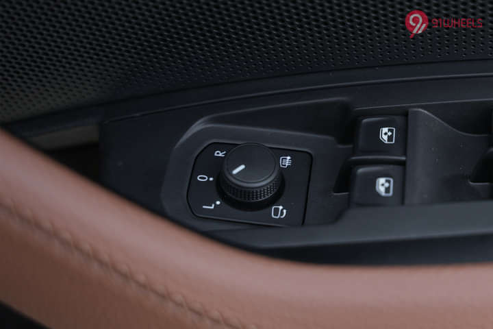 Skoda Kodiaq Outer Rear View Mirror ORVM Controls