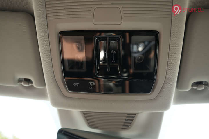 Skoda Kodiaq Roof Mounted Controls/Sunroof & Cabin Light Controls