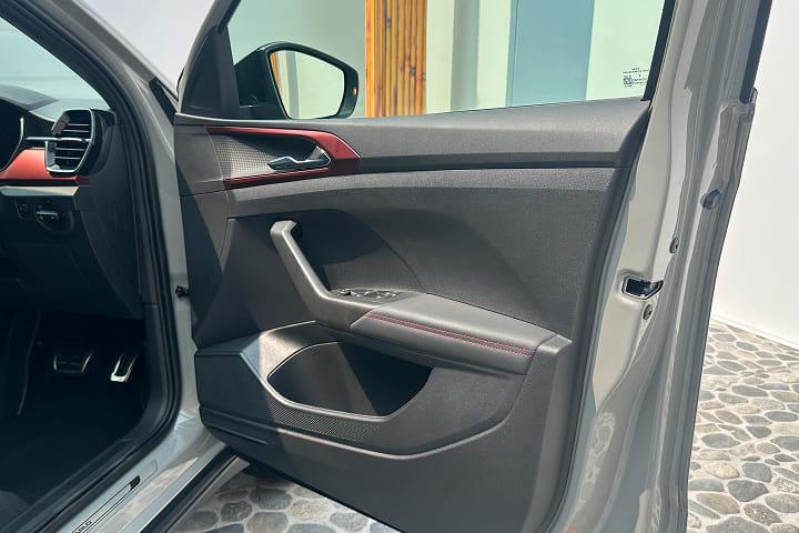 Skoda Kushaq Facelift Driver Side Door Pocket