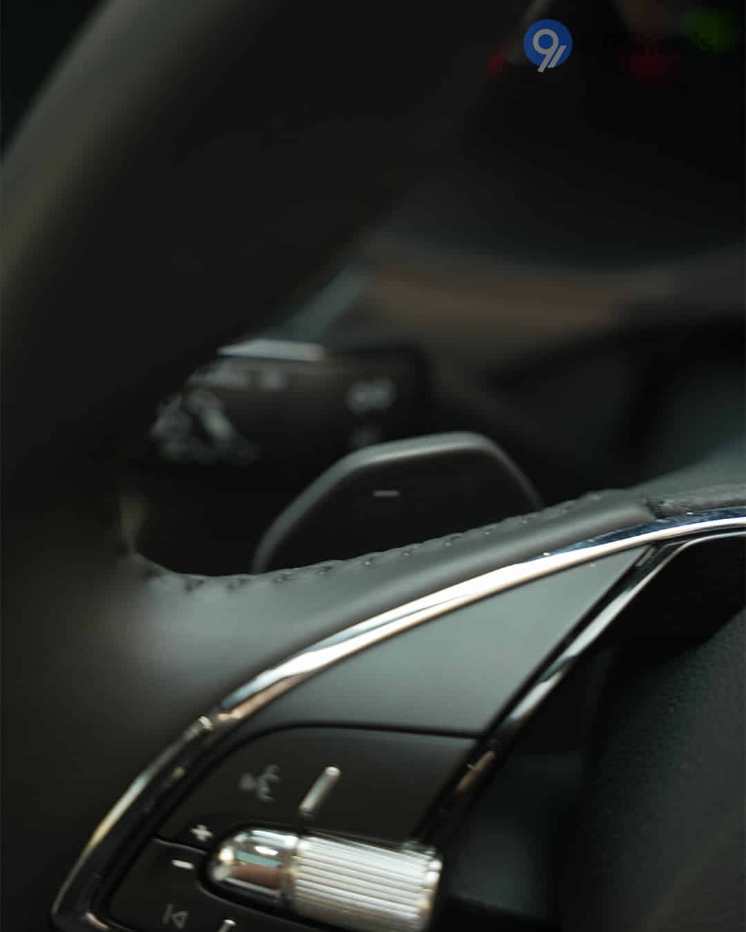 Left Paddle Shifter Left Paddle Shifter