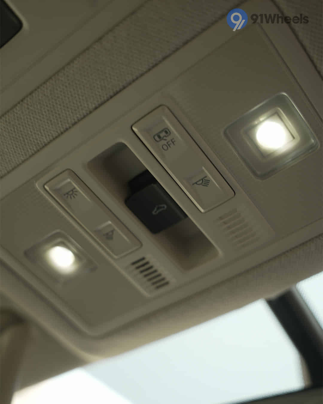 Roof Mounted Controls / Cabin Light Controls Roof Mounted Controls / Cabin Light Controls