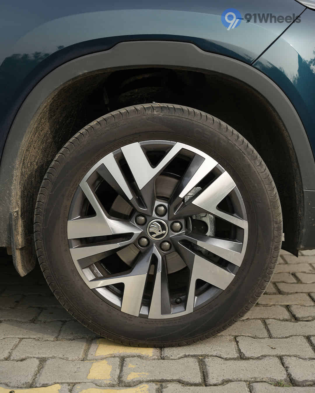 Hints of the Kushaq present, but the Kylaq has its own identity and looks properly premium Design 5