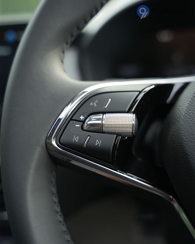 Kylaq Left Steering Mounted Controls