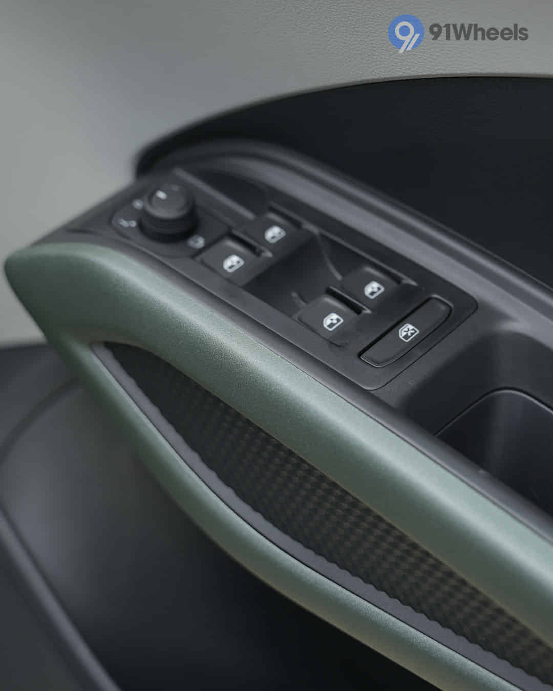 Outer Rear View Mirror (ORVM) Controls