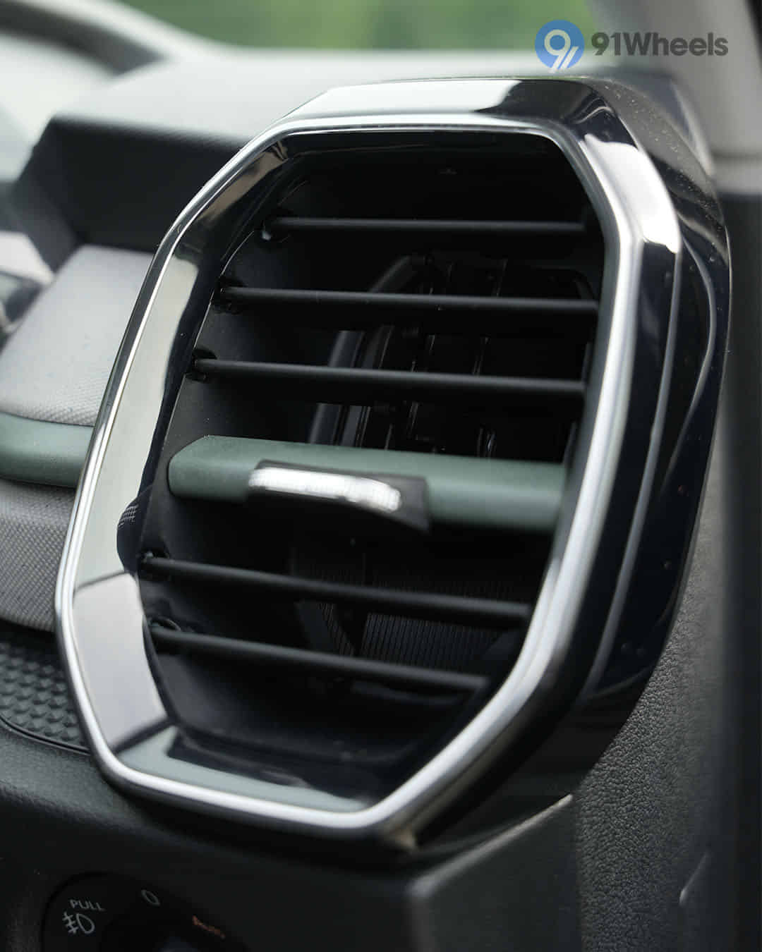 Right Side Air Vents