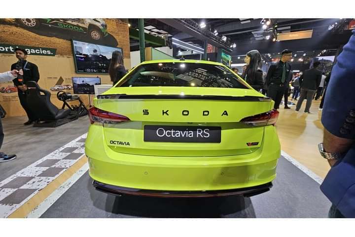 Skoda Octavia VRS Hybrid Rear View