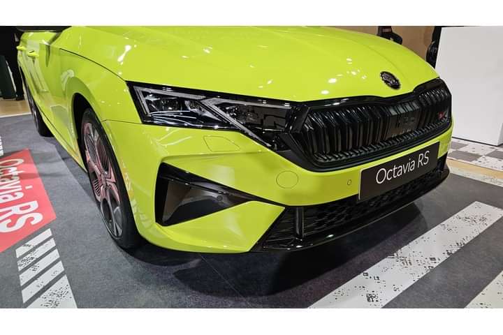 Skoda Octavia VRS Hybrid Headlight