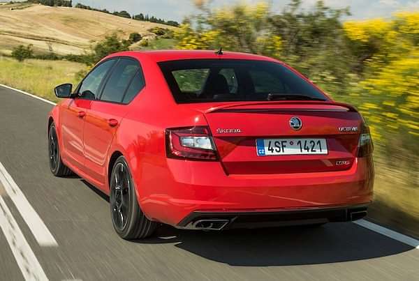 Skoda Octavia 2017-2020 Rear Profile