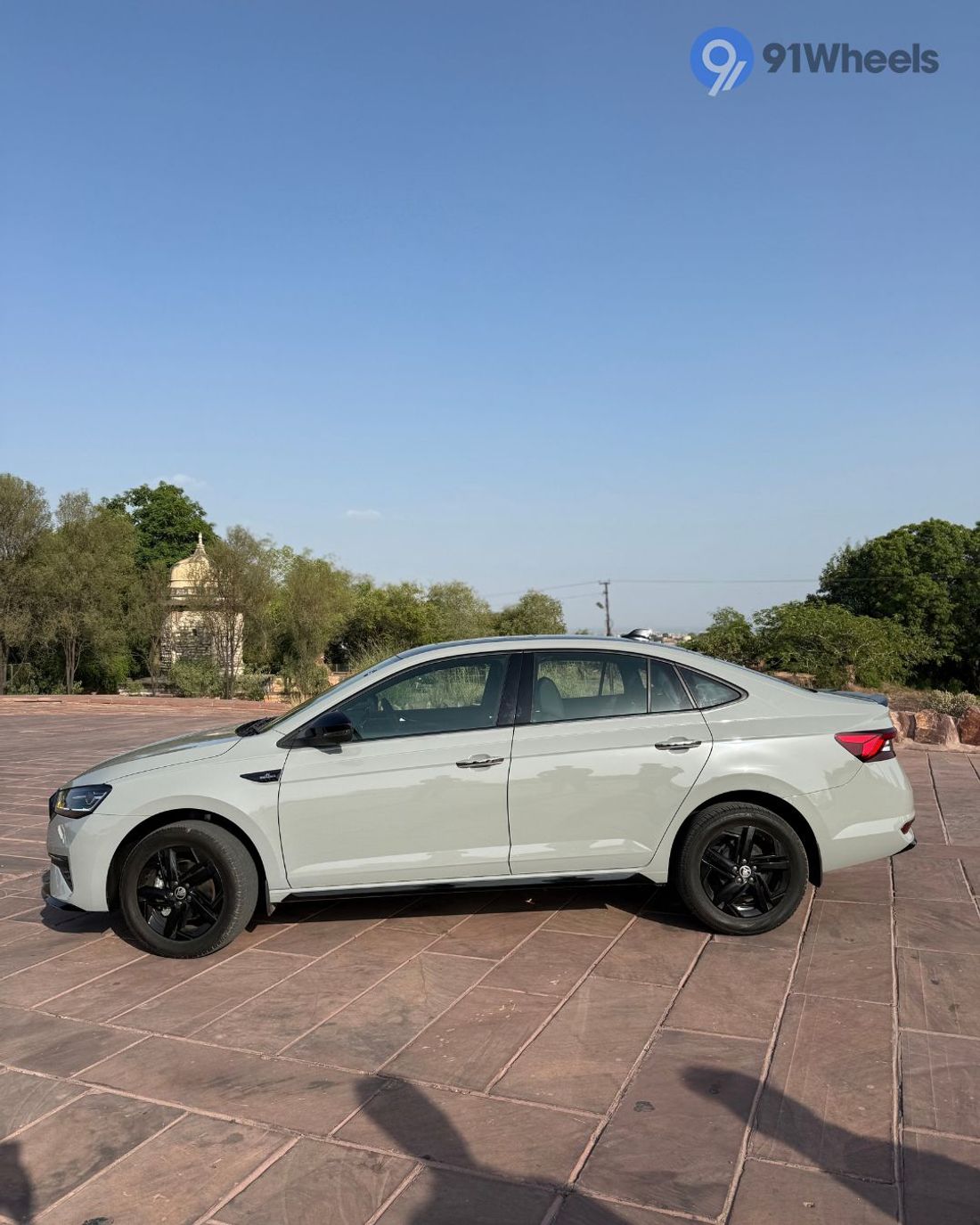 Side Glass Housing Side Glass Housing