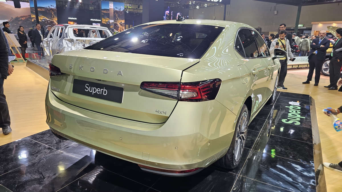 Skoda Superb 2025 Closed Boot/Trunk