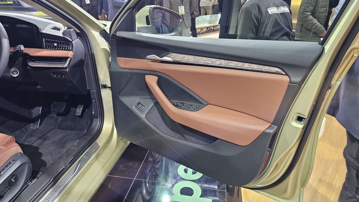 Skoda Superb 2025 Driver Side Door Pocket