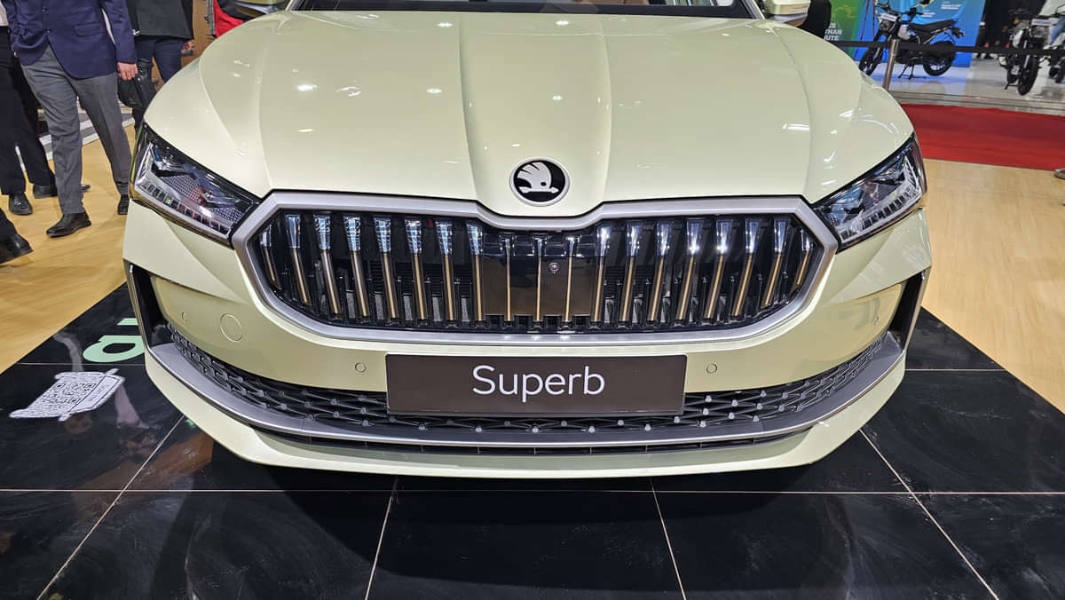 Skoda Superb 2025 Grille