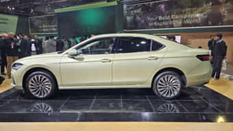 Skoda Superb 2025 Left Side View Skoda Superb 2025 Left Side View