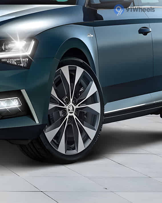 Superb 2022-2024 Wheel