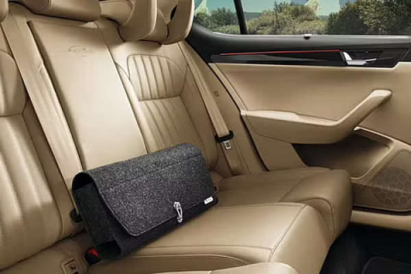 Skoda Superb 2022-2024 Rear Seats