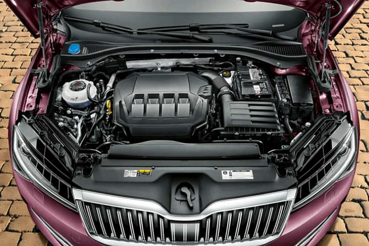 Skoda Superb Engine Shot