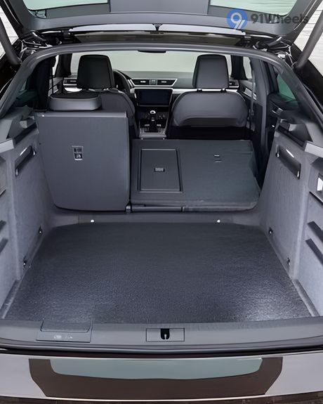 Superb 2022-2024 Bootspace Rear Seat Folded