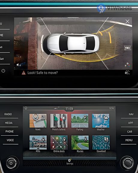 Superb 2022-2024 Infotainment Display