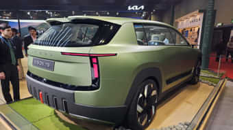 Skoda Vision 7S Right Rear Three Quarter