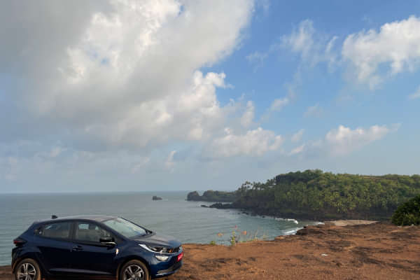Tata Altroz CNG 2020-2025 Cornering Shot