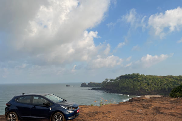Tata Altroz CNG 2020-2025 Cornering Shot