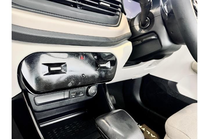 Tata Altroz Dashboard Switches
