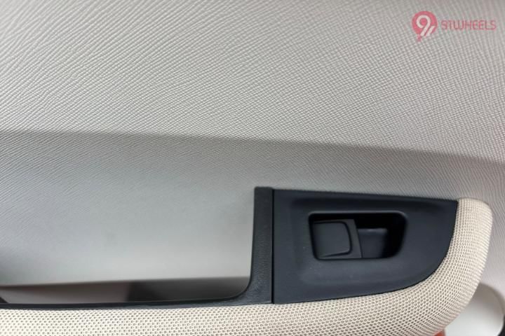Tata Altroz Driver Side Door Switches