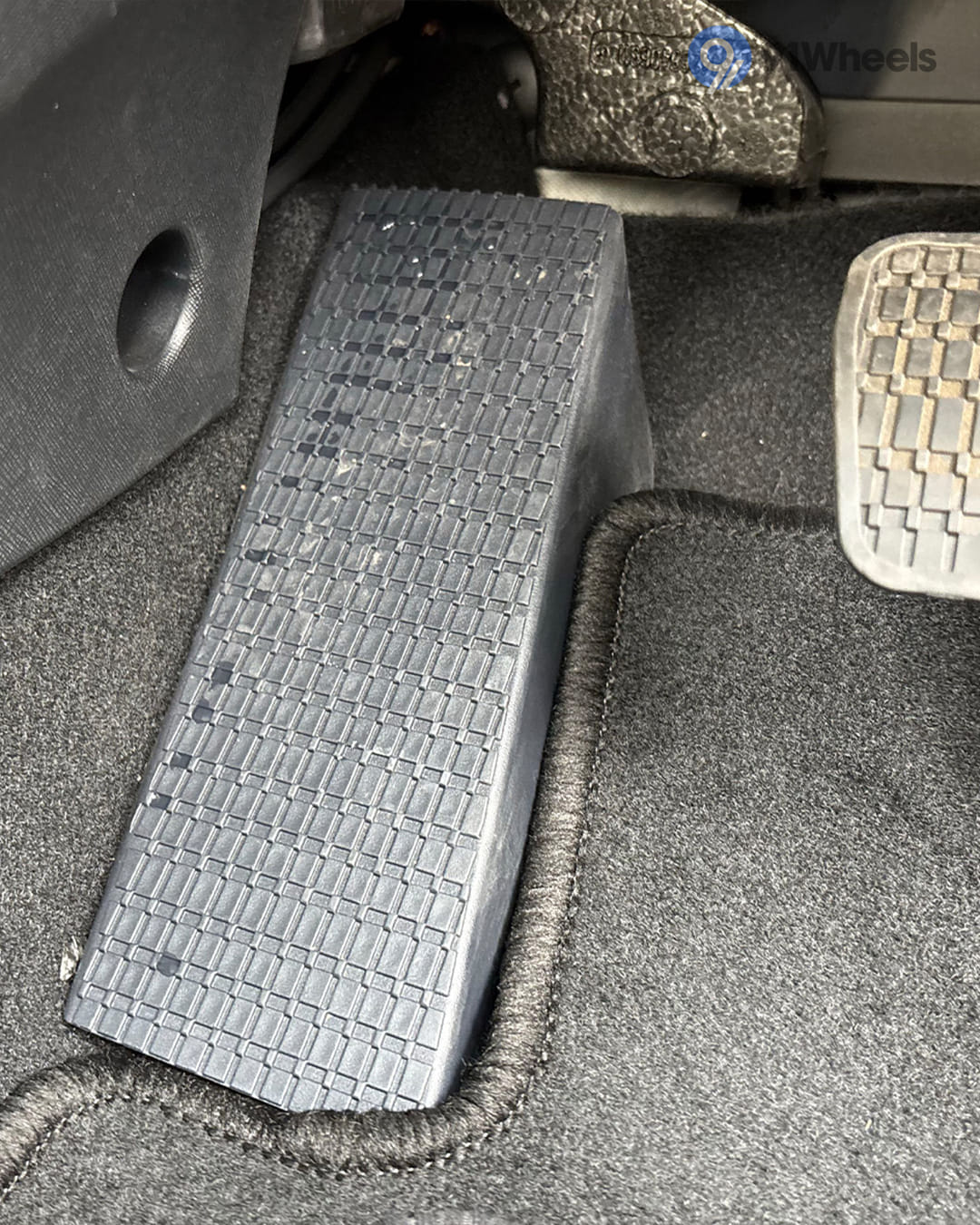 Driver Controls - 11