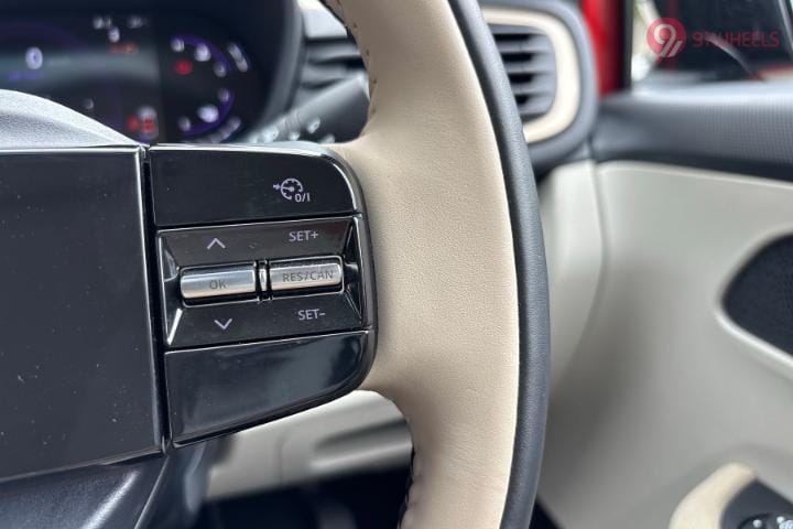 Tata Altroz Right Steering Mounted Controls