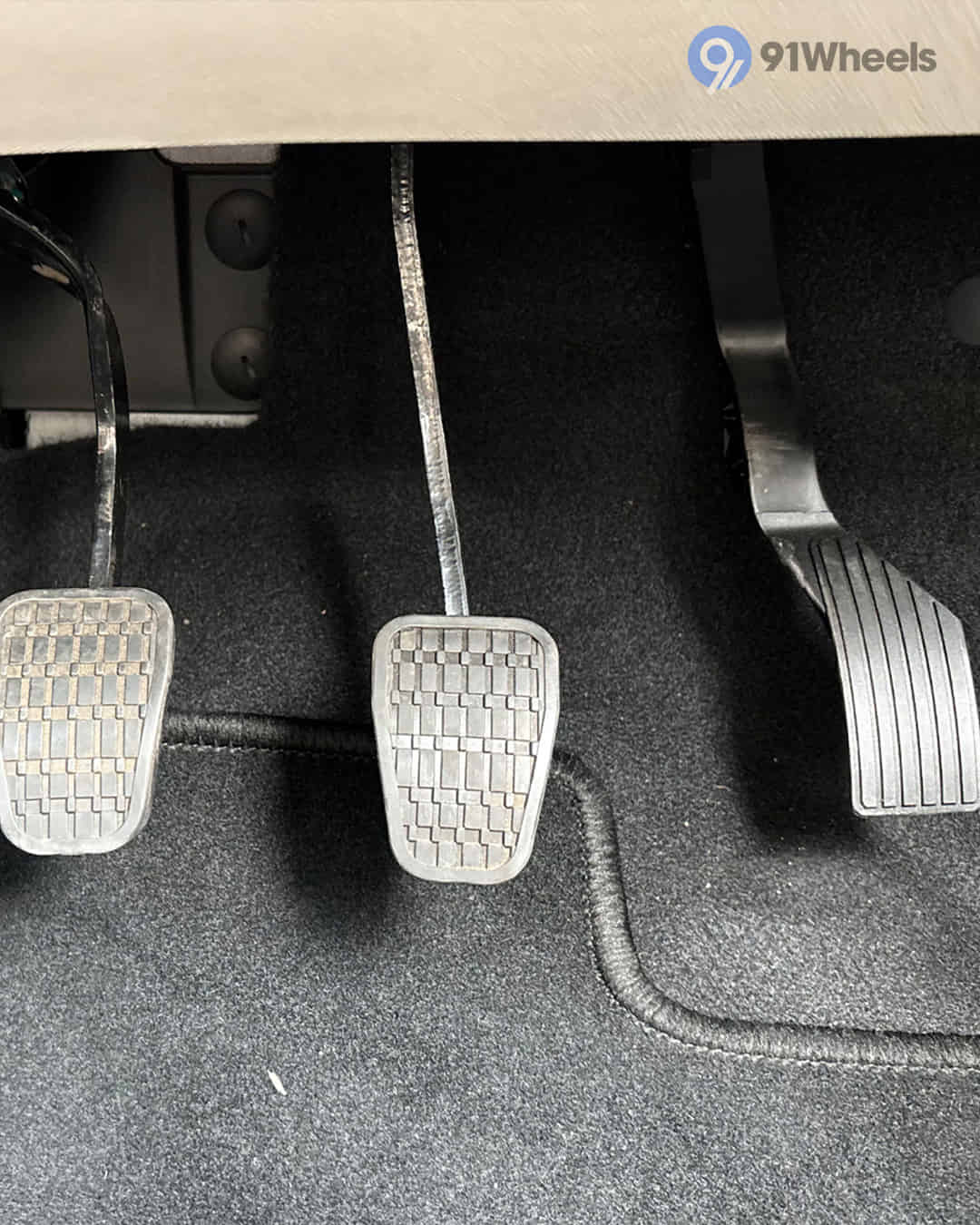 Pedals / Foot Controls