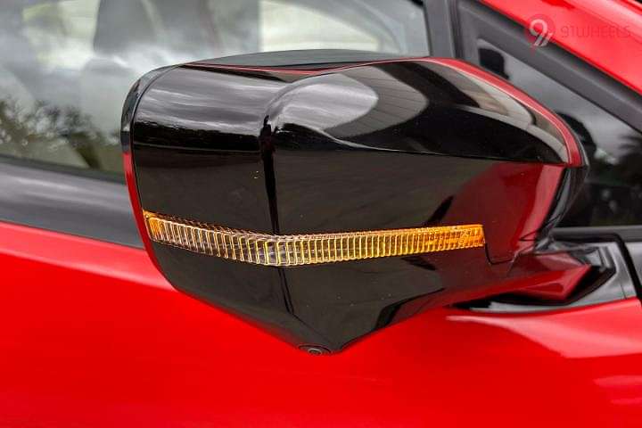 Tata Altroz Outer Rear View Mirror ORVM Controls