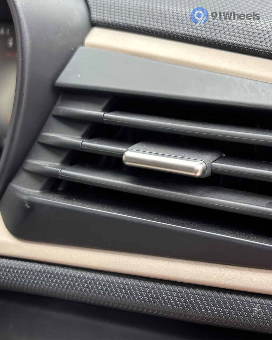 Right Side Air Vents