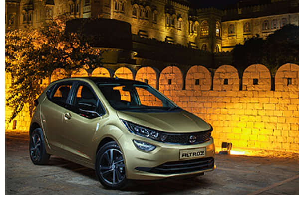 Tata Altroz 2020-2025 Right Front Three Quarter