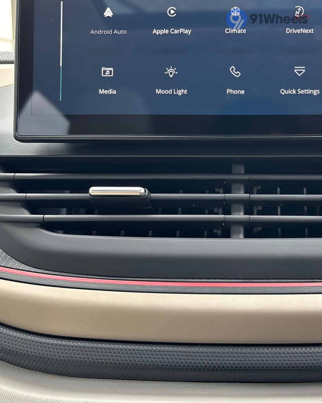 Front Centre Air Vents