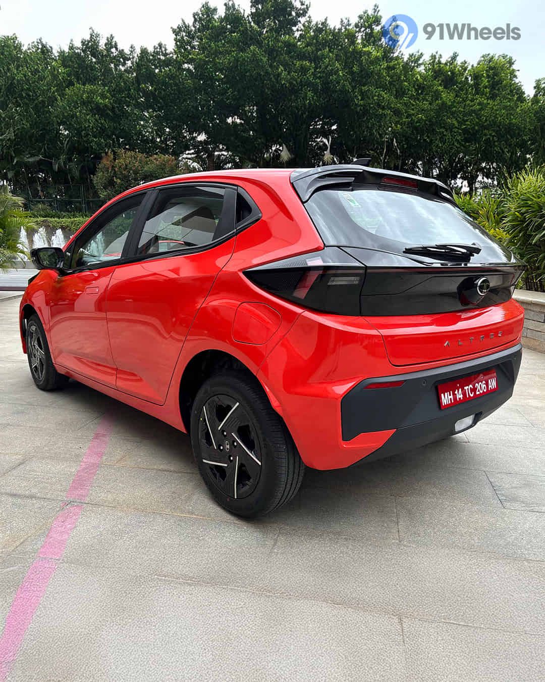 Left Rear Three Quarter