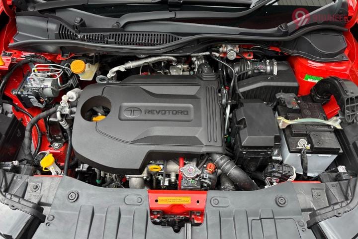 Tata Altroz Engine Shot