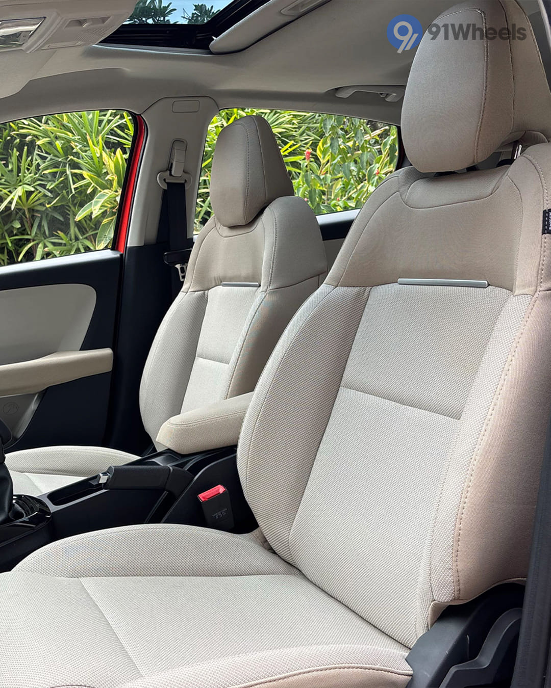 Seats & Cabin Comfort - 3