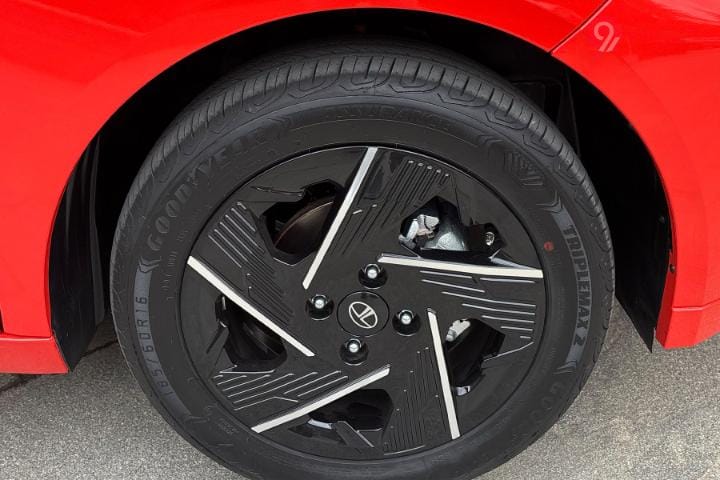 Tata Altroz Wheel