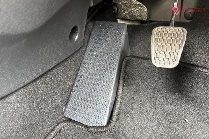 Tata Altroz Dead Pedal