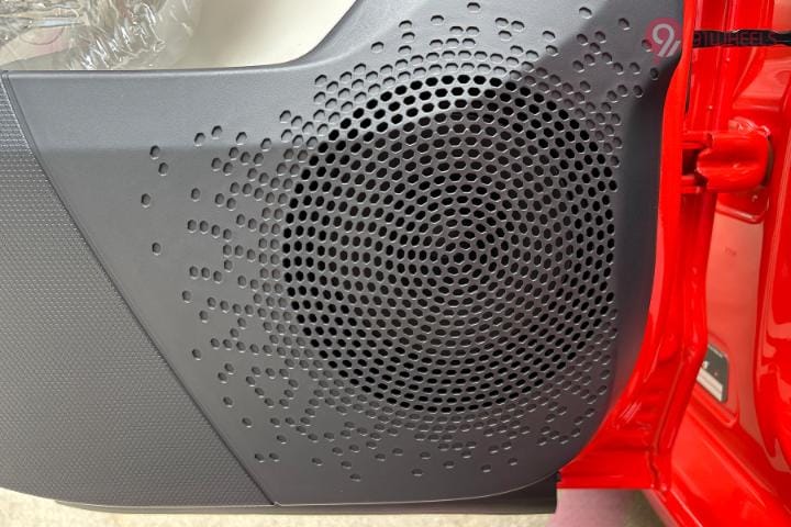Tata Altroz Front Speakers