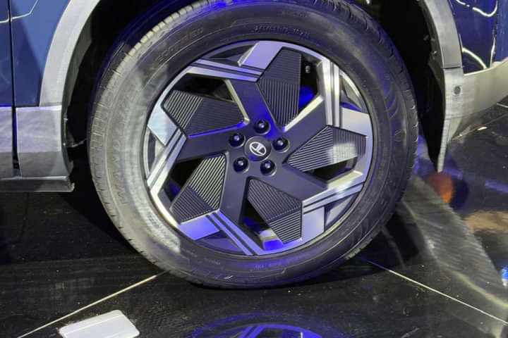 Tata Avinya EV Wheel