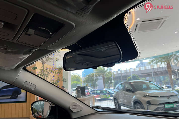 Tata Curvv EV Inner Rear View Mirror