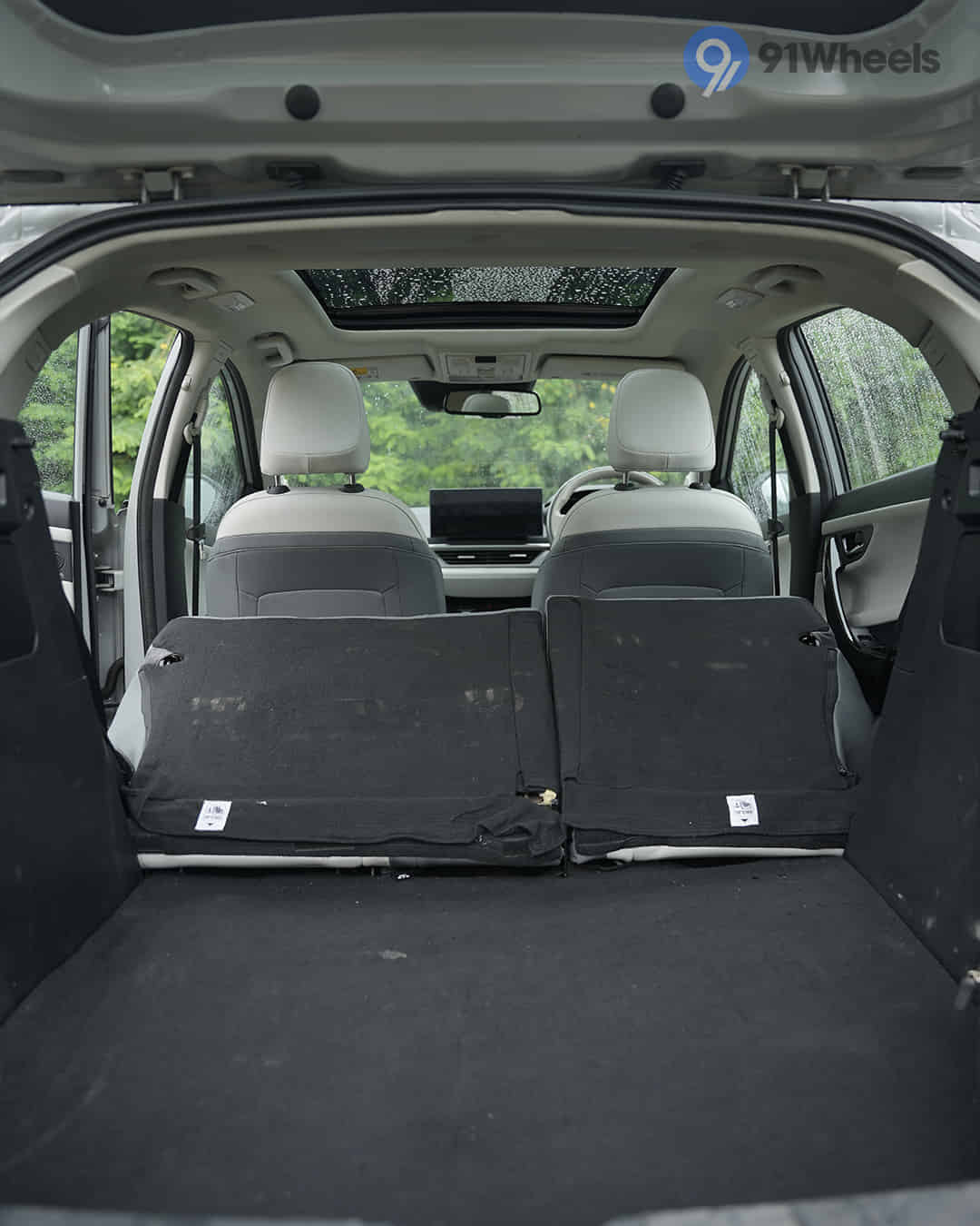Bootspace Rear Seat Folded