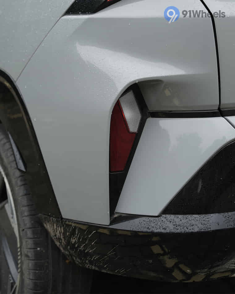 Headlights & Tail-lights - 6