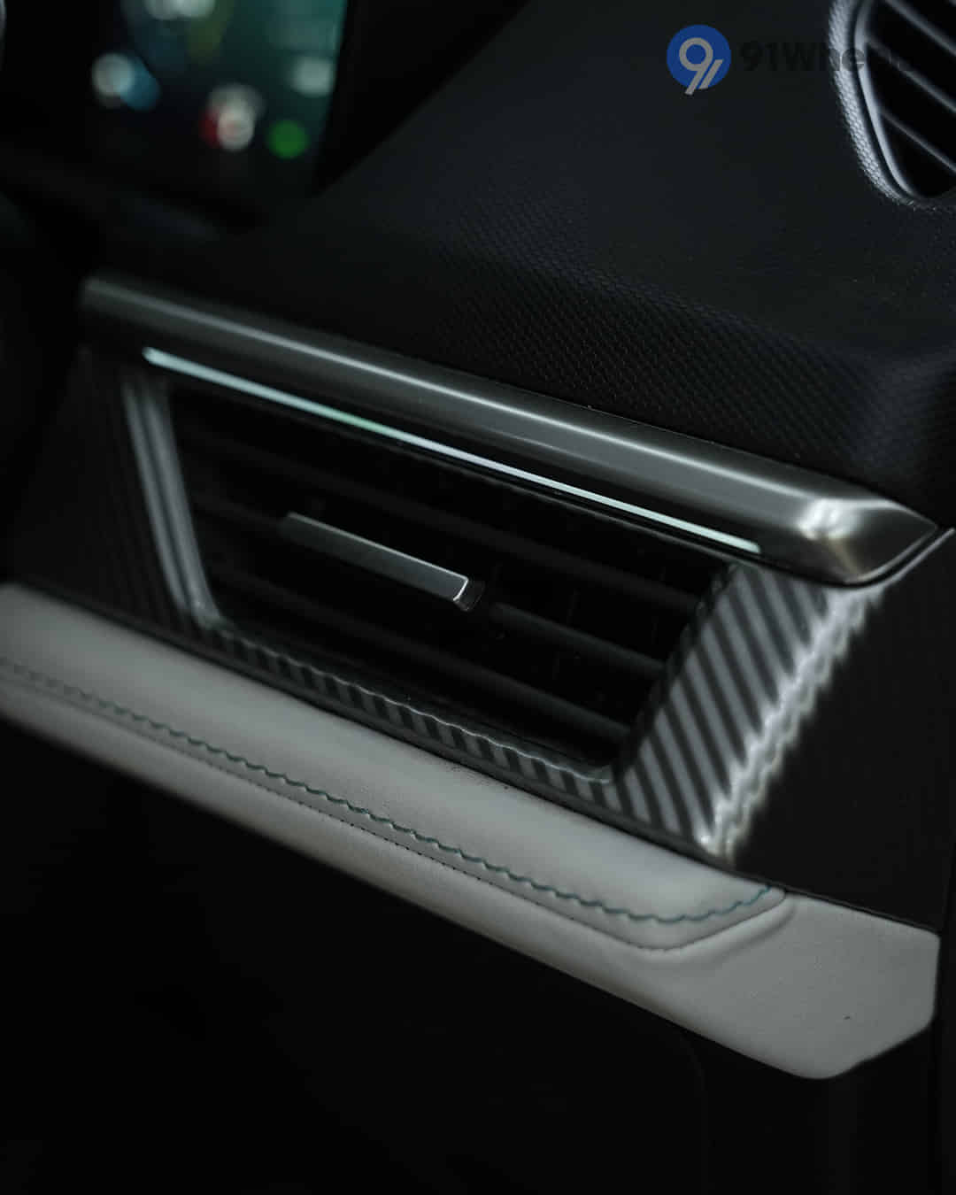 Right Side Air Vents